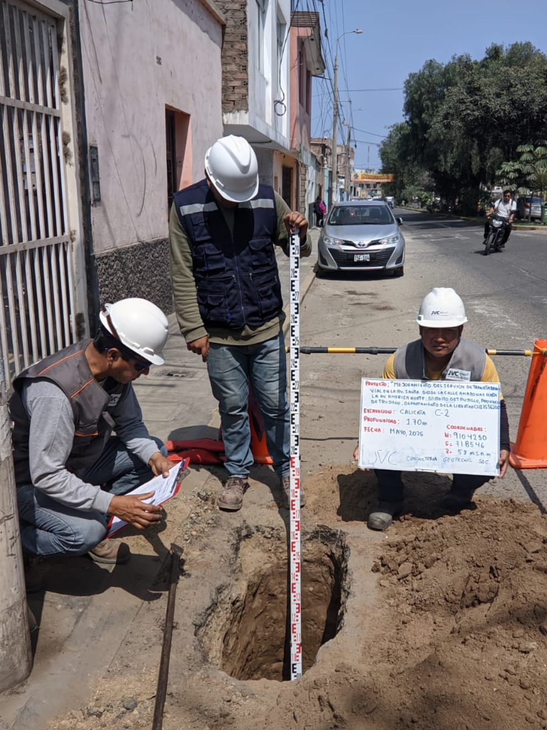 PAVIMENTACIÓN AV. SANTA